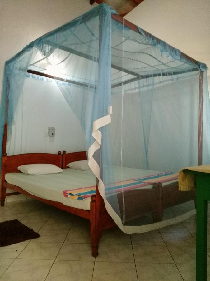 Sunnys Beach Guest House Hikkaduwa Eksteriør billede