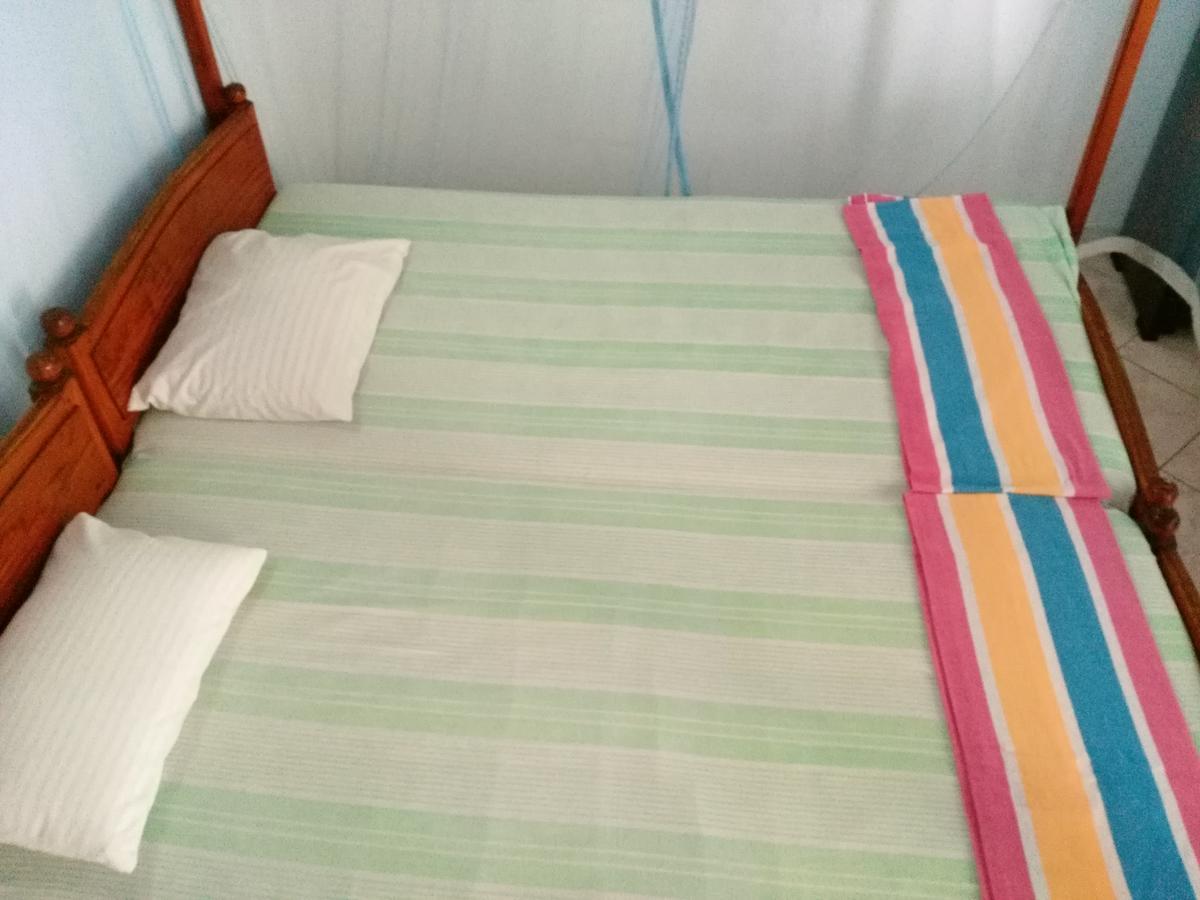 Sunnys Beach Guest House Hikkaduwa Eksteriør billede